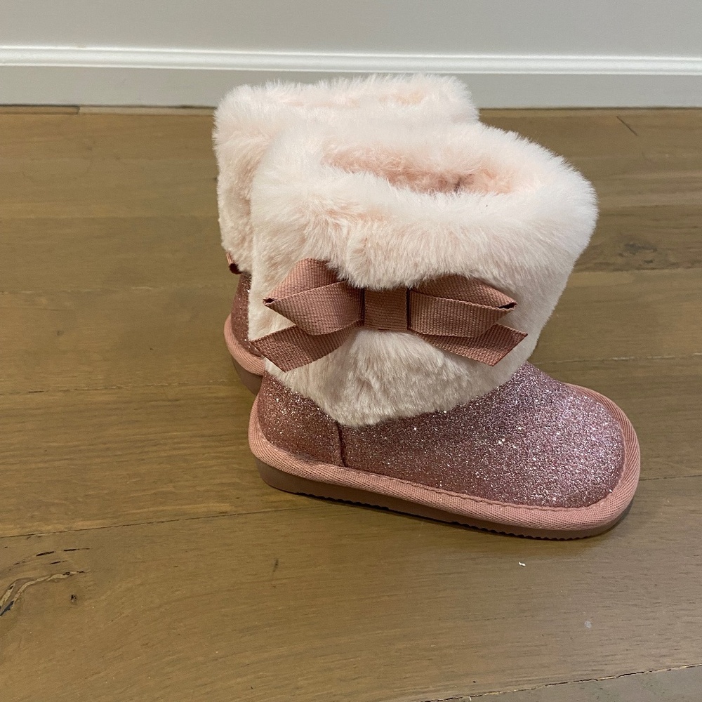 Never worn Joe Fresh Kids Pink Sparkle Furry Boots